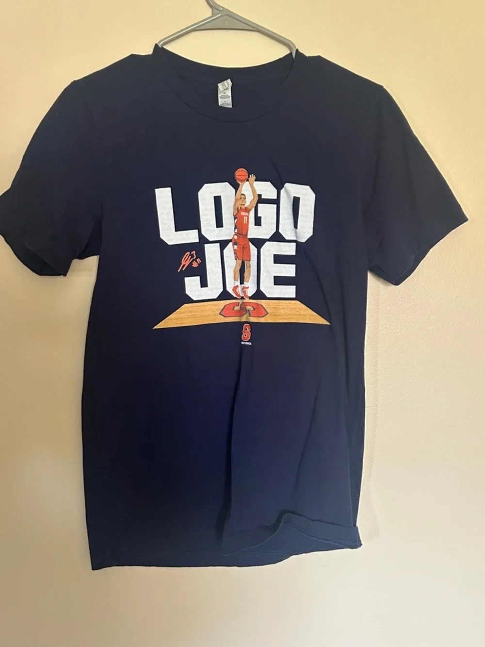 Logo Joe Girard III Syracuse Basketball NIL Graphic Tee Men’s size S